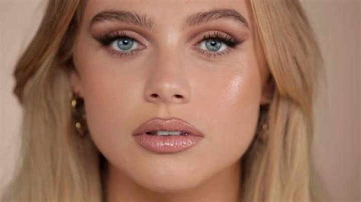 Ali Andreea - VlogJ