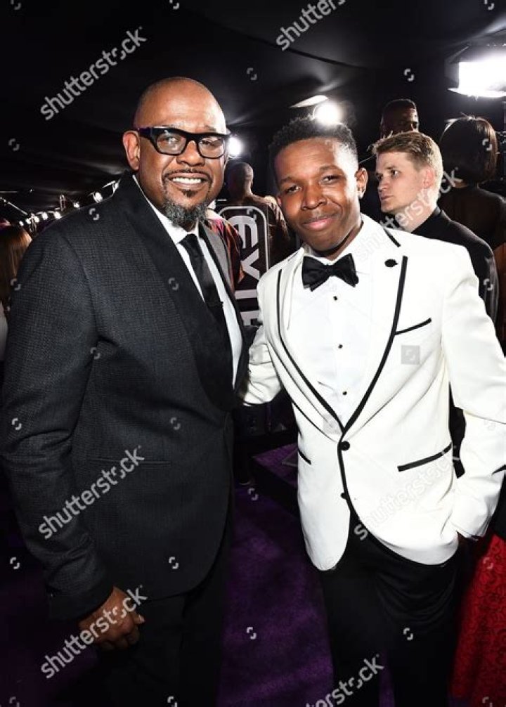 Denzel Whitaker Height