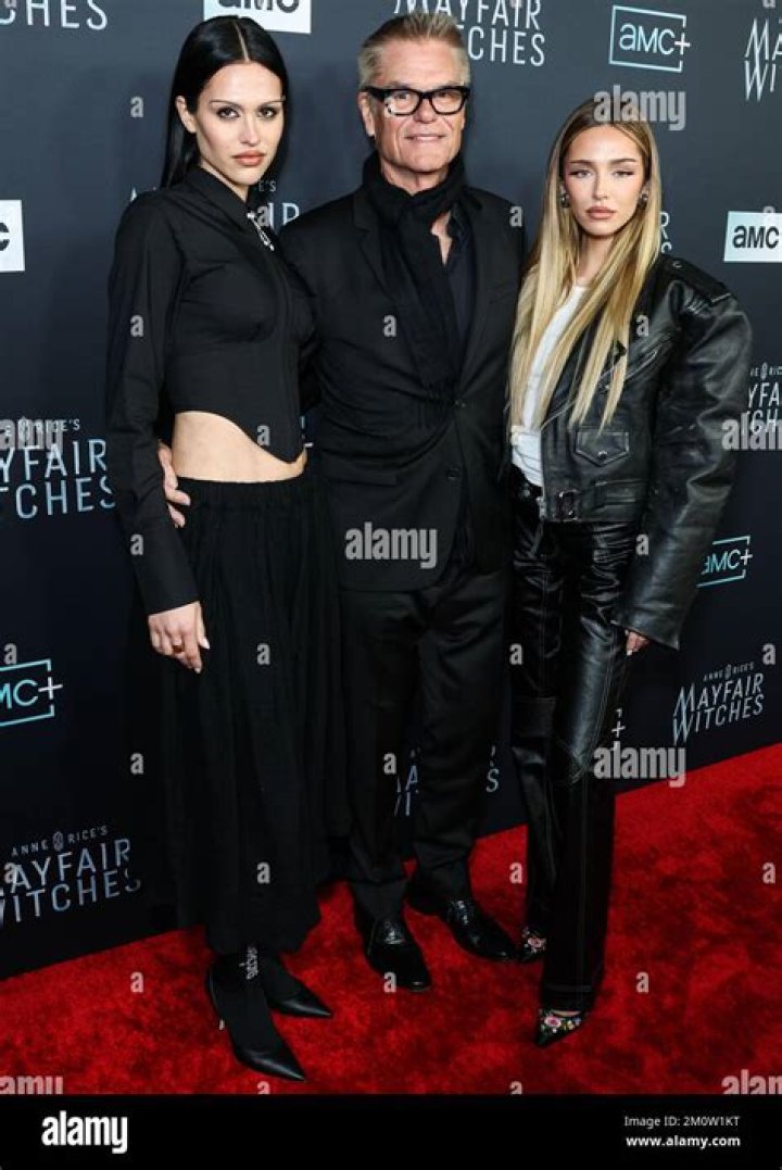 PlogX | Delilah Belle Hamlin